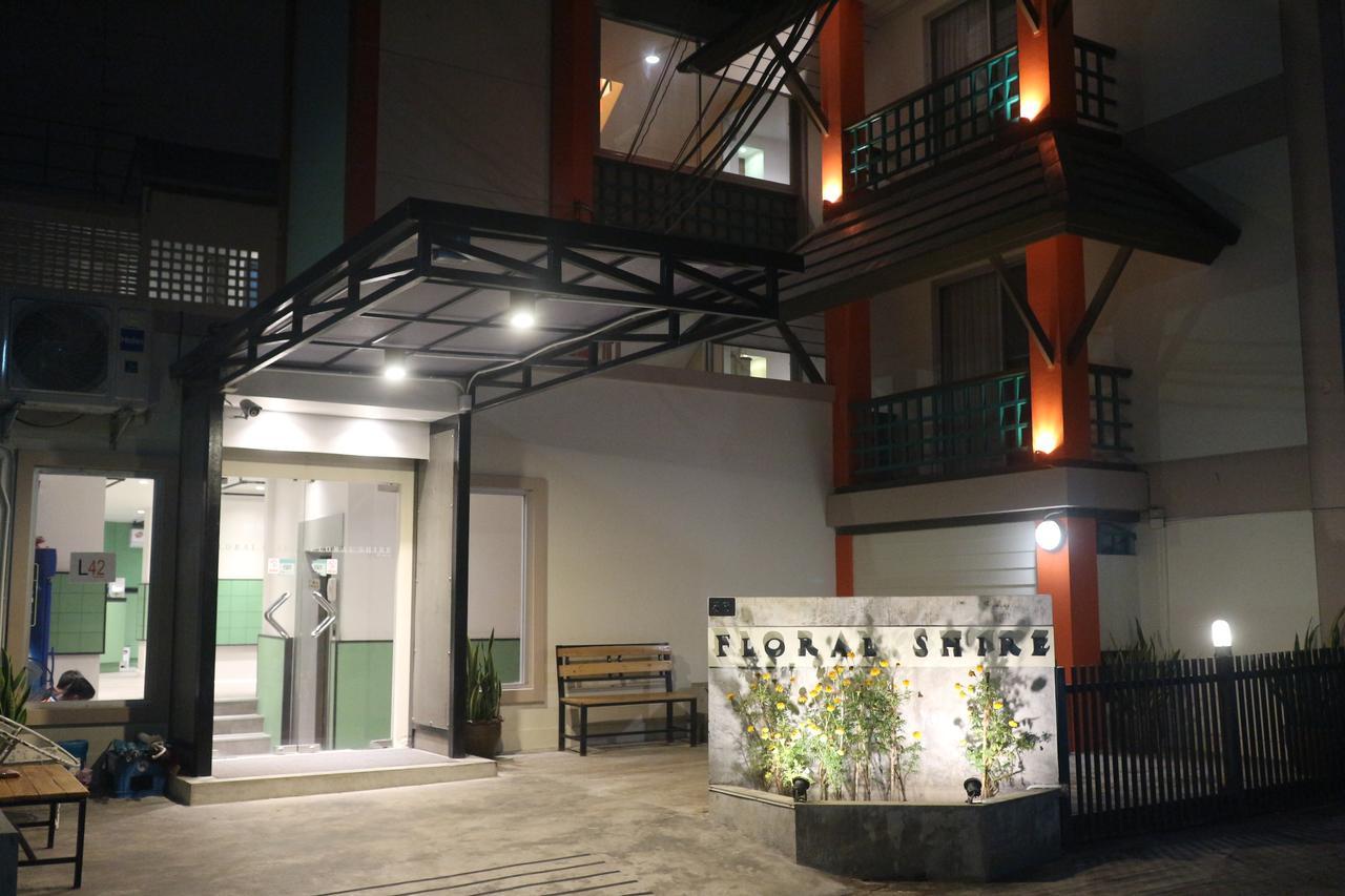 Morn-Ing Hostel Bangkok Exterior foto